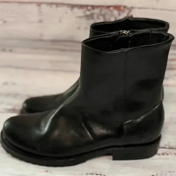 Frye Veronica Boots Black Leather Sz 6B Excellent condition