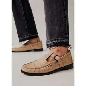 G. H. Bass Mary Jane Loafers in Irish Cream Size 7.5