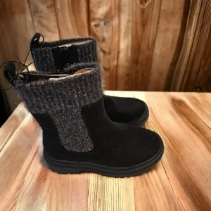 Gbg Guess Black AYLAN Sweater Detailing Zipper Boots- sz 5.5