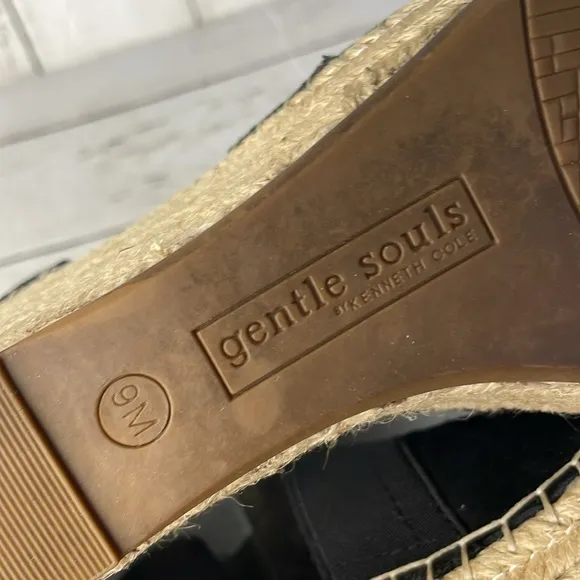 Gentle Souls by Kenneth Cole Black Charli Crisscross Espadrille Wedge Sandals