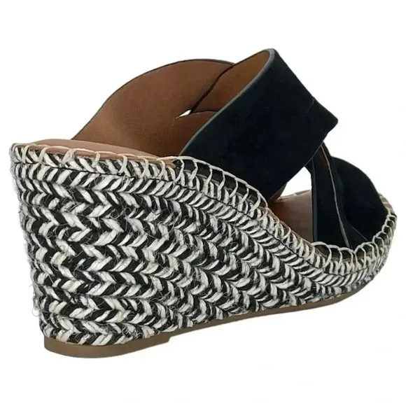 Gentle Souls Charli Strappy Leather Womens Wedge Sandals Size 9.5M NWOB