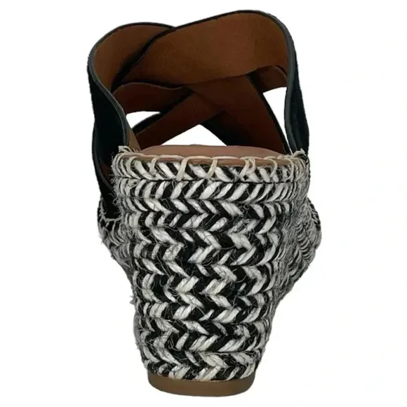 Gentle Souls Charli Strappy Leather Womens Wedge Sandals Size 9.5M NWOB
