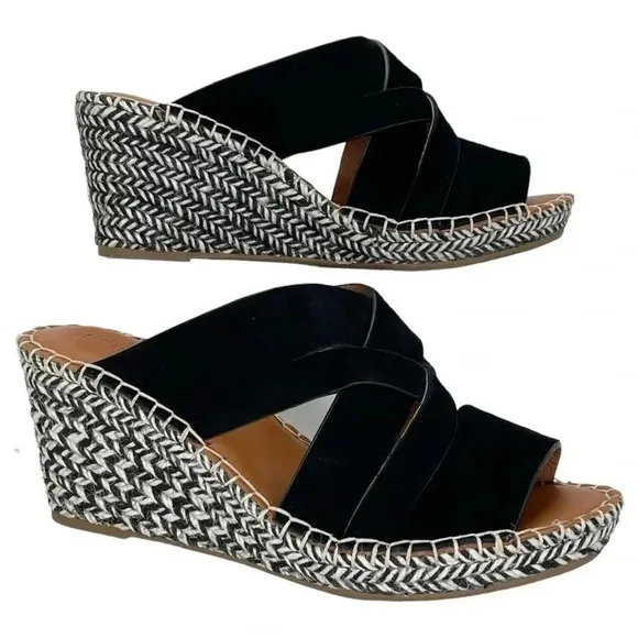 Gentle Souls Charli Strappy Leather Womens Wedge Sandals Size 9.5M NWOB