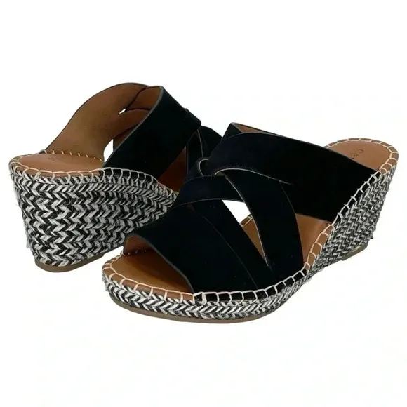 Gentle Souls Charli Strappy Leather Womens Wedge Sandals Size 9.5M NWOB