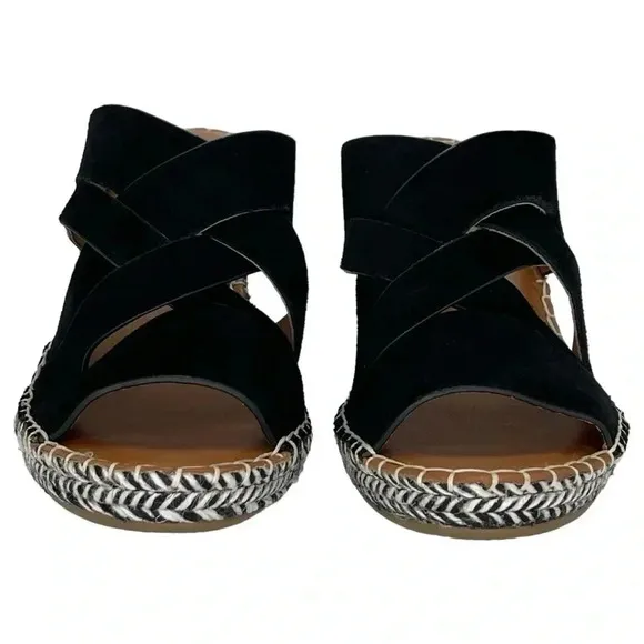 Gentle Souls Charli Strappy Leather Womens Wedge Sandals Size 9.5M NWOB