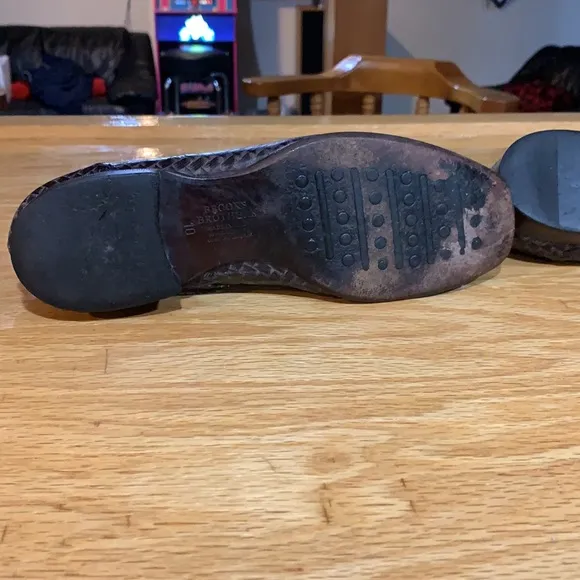 GENTLY USED BROOKS BROTHERS SIZE 10 SLIP ON LOAFER