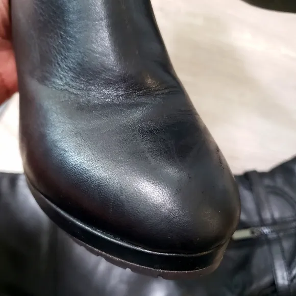 Genuine black leather Colin Stuart tall heel boot size 8.5 classic glam