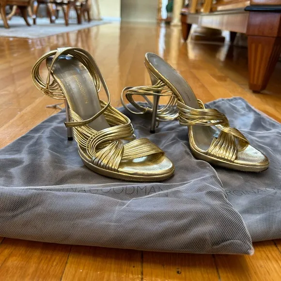 Georgina Goodman gold leather strappy heeled sandals size 37.5