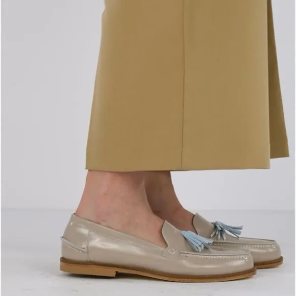 G.H. Bass Weejun Patent Leather Loafers Light Gray Colorful Tassels Sz 6 1/2