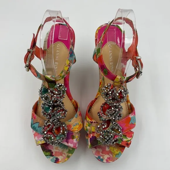 Gianni Bini EUC Floral Embellished Cork Wedge Sandals Metallic Ruffles Size 9 M