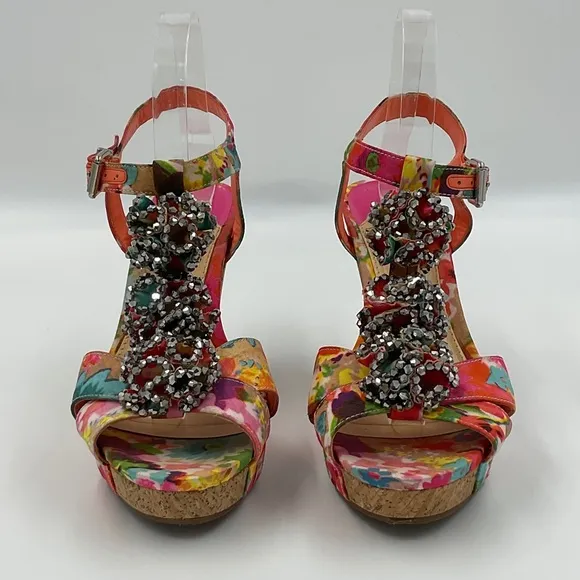 Gianni Bini EUC Floral Embellished Cork Wedge Sandals Metallic Ruffles Size 9 M