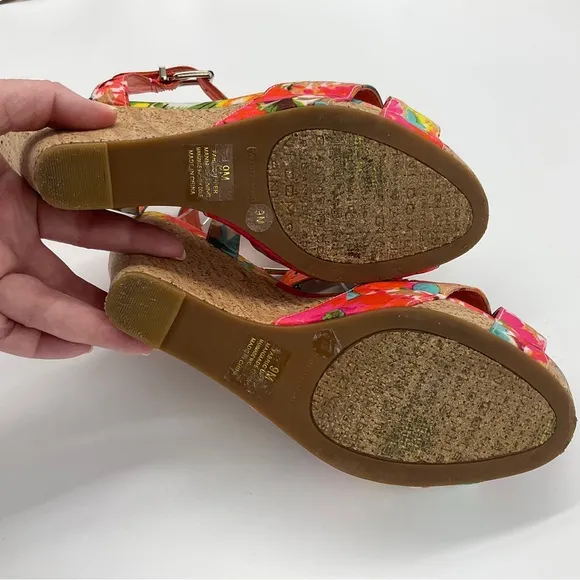 Gianni Bini EUC Floral Embellished Cork Wedge Sandals Metallic Ruffles Size 9 M