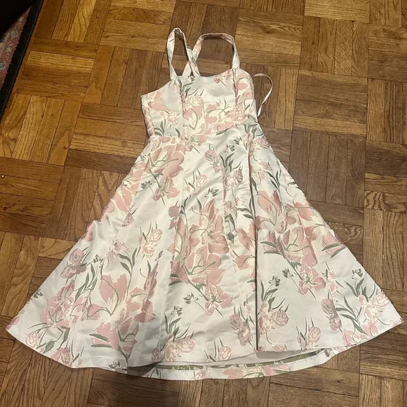 Gianni Bini Floral Spring Dress with Pockets Size 4 White and Pink