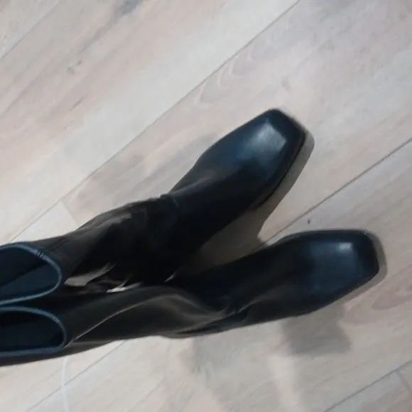 GIANNI BINI NEW CHUNKY BLACK STRETCH FABRIC PLATFORM BOOTS NEW 10
