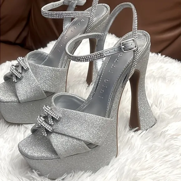 GIANNI BINI NEW DEMPSEYGLITTER RHINESTONE BOW PLATFORM DRESS SANDAL Size 6