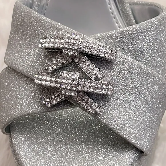 GIANNI BINI NEW DEMPSEYGLITTER RHINESTONE BOW PLATFORM DRESS SANDAL Size 6
