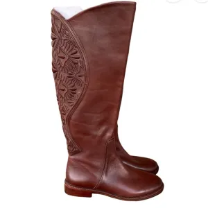 Gianni Bini NWT embroidered tall brown riding boots size 6