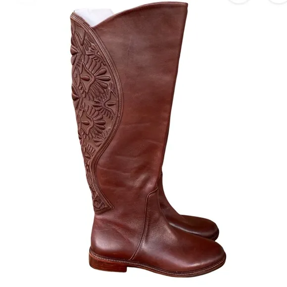 Gianni Bini NWT embroidered tall brown riding boots size 6