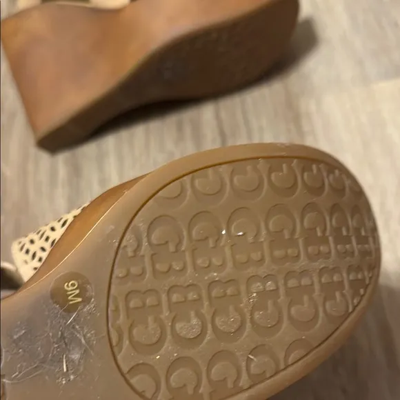 Gianni Bini Tan Platform Wedge Sandals SOO-GOOD