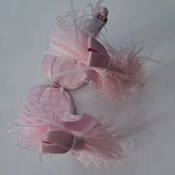 Gianni Binix Nastia Liukin Gemma Feather Stiletto Dress Sandals