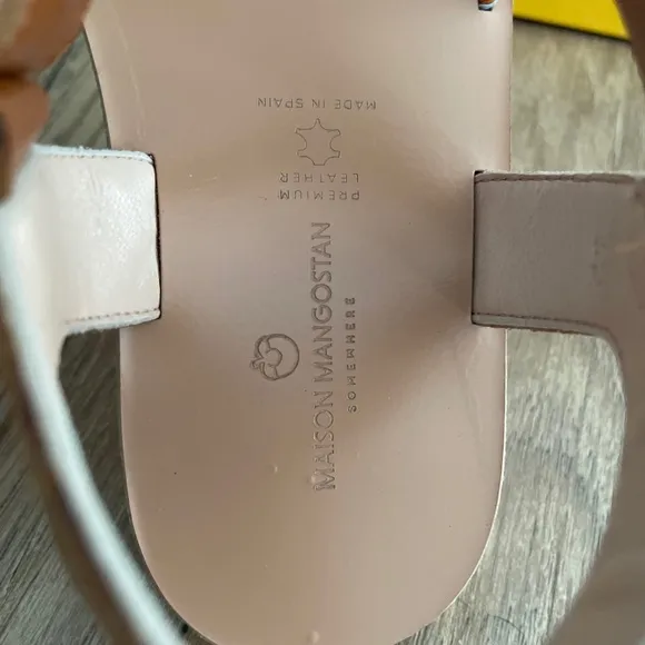 Girls strappy sandals by Maison Mangostan