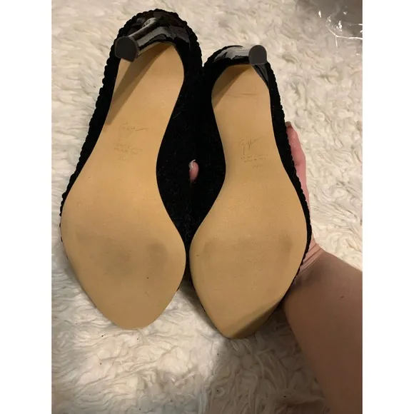 Giuseppe Zanotti Textured Stretch Velvet Booties