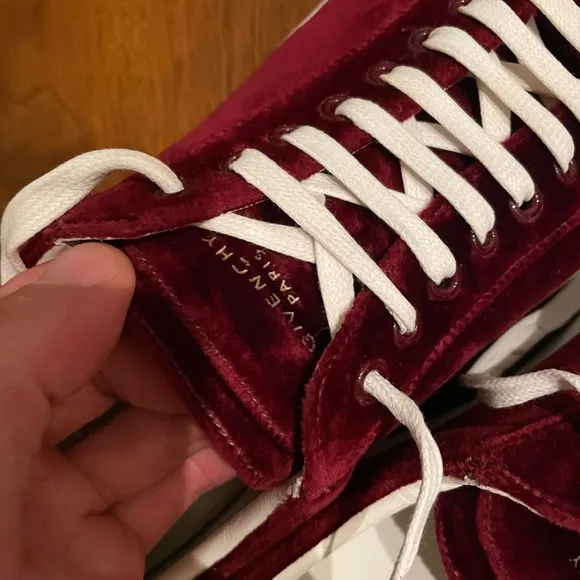 Givenchy Urban Knots Men’s Burgundy White Velvet Street Sneakers Size 11 / 44