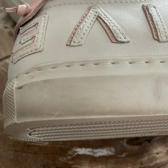 Givenchy Urban Street Logo Women's White and Pink Sneakers