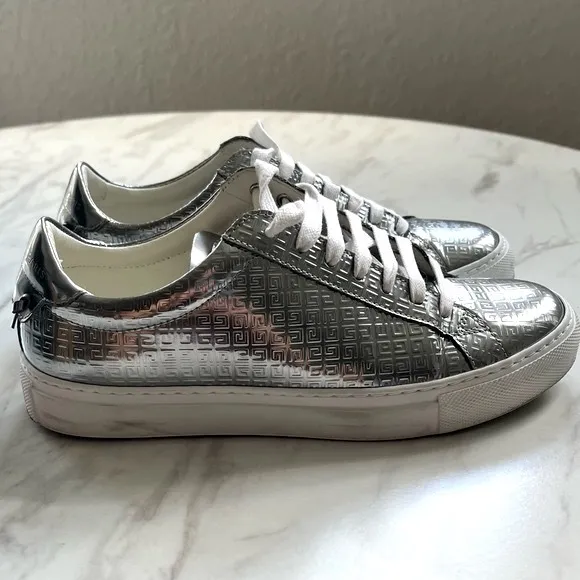 Givenchy Urban Street Monogram Sneakers