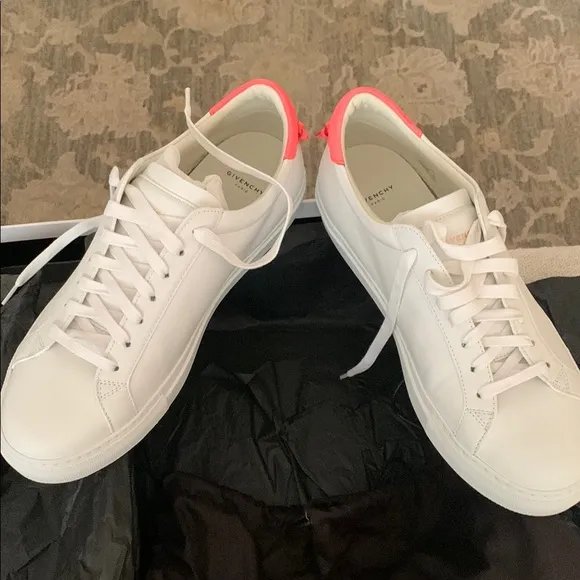 Givenchy White and Pink Sneakers