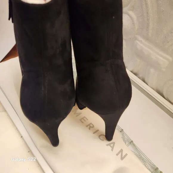 Good American Black Suede Kickstand Boots. NIB. Size 8.5