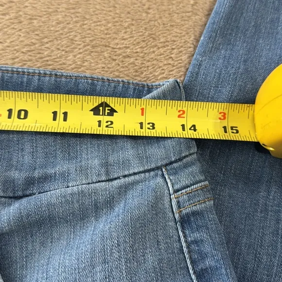 Good American Good Legs Crop Jean