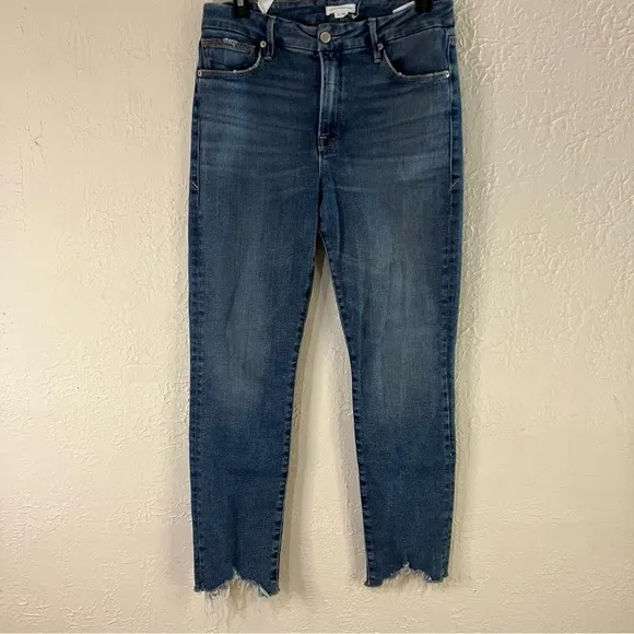 Good American Good Legs High Rise Cigarette Jeans in Blue 842