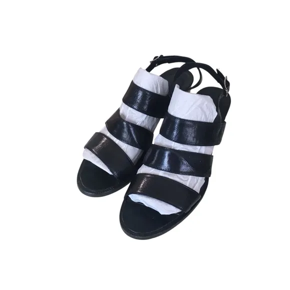 Greater L.A All Leather Black Strappy  Sandals Shoes 7.  Hand Made in USA .