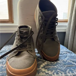 Green and Tan High-Top Sneakers with Padded Ankle