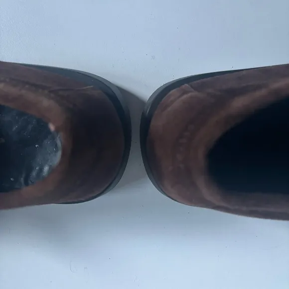 Gucci Brown Leather Loafers with Silver Accent