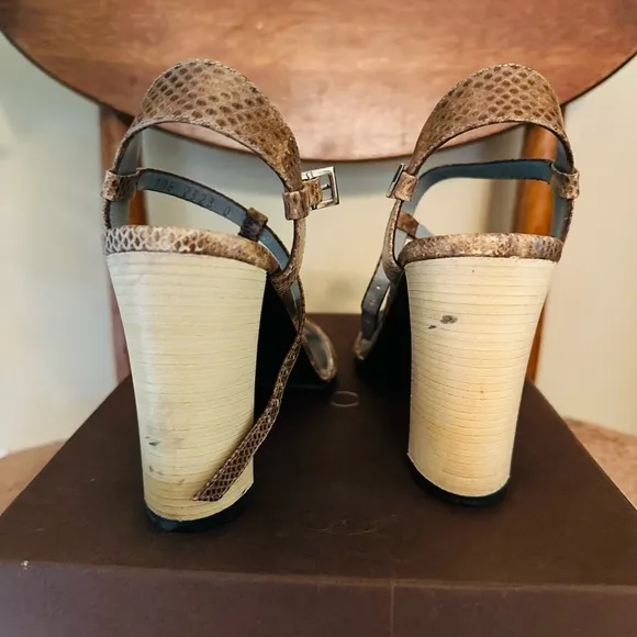 Gucci Brown Strappy Sandals