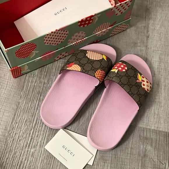 Gucci Pink and Brown Sandals for Effortless Elegance