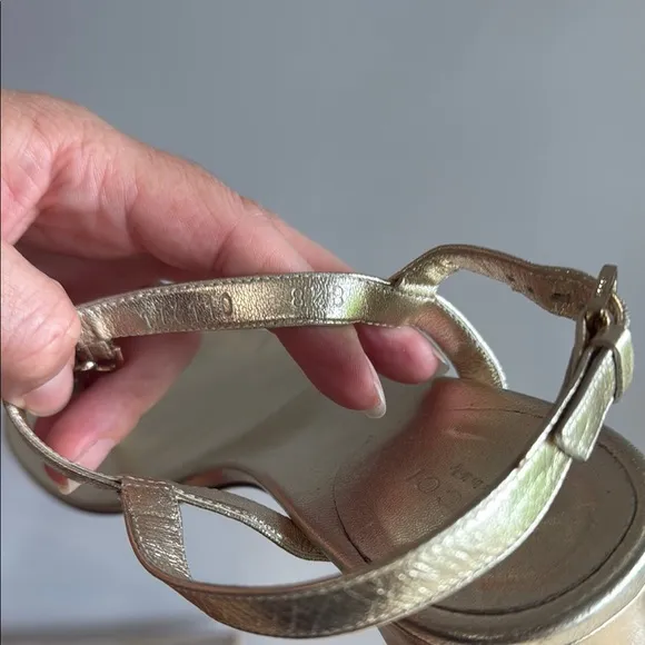 GUCCIGold Leather Chain ThongSandals Size 8.5