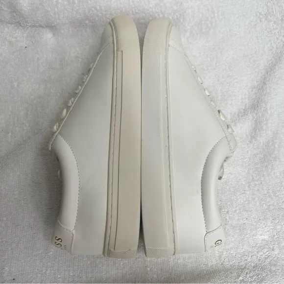 GUESS Men's White Barette Low-Top Lace Up Sneakers Size 8 Casual Streetwear