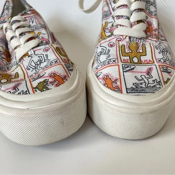 H&amp;M Men’s Keith Haring Limited Edition Pattern White Canvas Sneakers Graphic 8.5