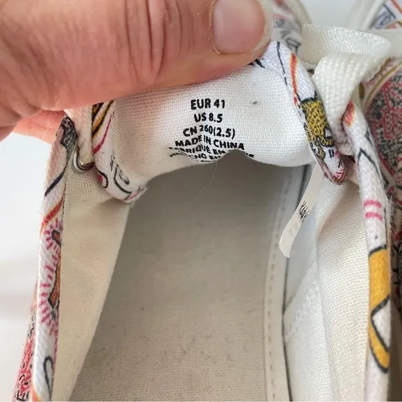 H&amp;M Men’s Keith Haring Limited Edition Pattern White Canvas Sneakers Graphic 8.5