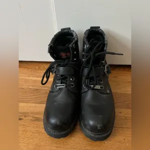 Harley Davidson’s Women’s Black Riding Boots