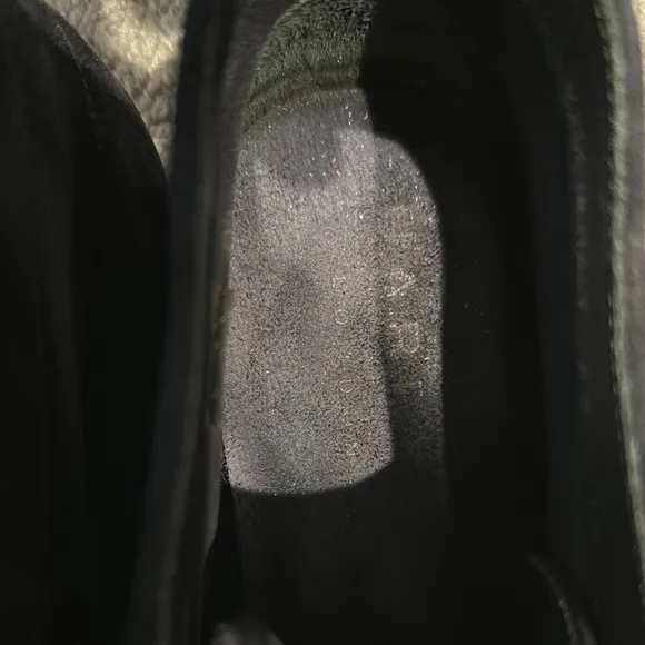Harry's of London Blue Suede Chukka Boots