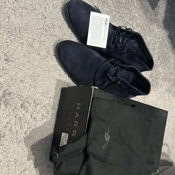 Harry's of London Blue Suede Chukka Boots