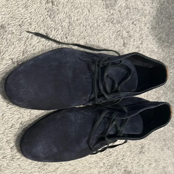 Harry's of London Blue Suede Chukka Boots