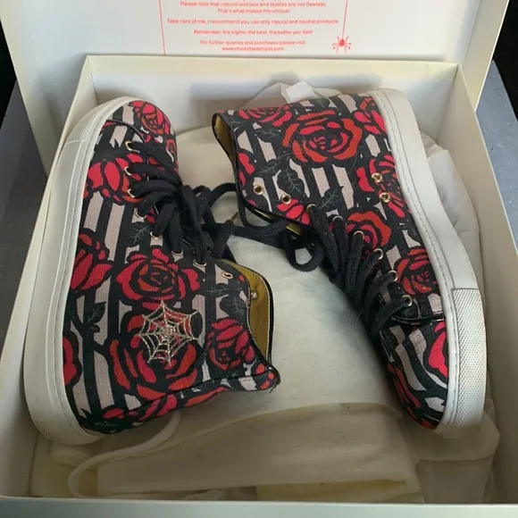 🎉Host Pick✨Charlotte Olympia Multicolor/Rose Print Canvas HighTop Sneakers SZ38
