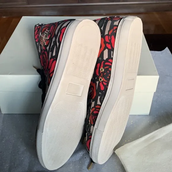 🎉Host Pick✨Charlotte Olympia Multicolor/Rose Print Canvas HighTop Sneakers SZ38