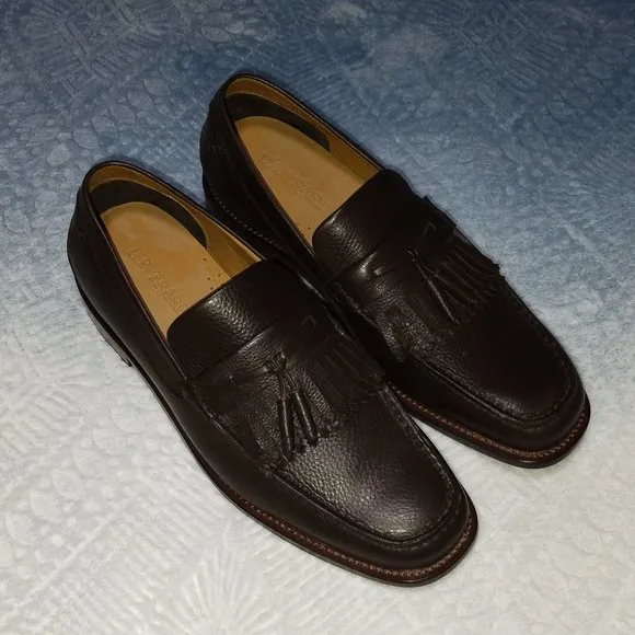 H.S. Trask Upper Leather Dark Brown Loafers with Tassels NWOB Size US 9 M.