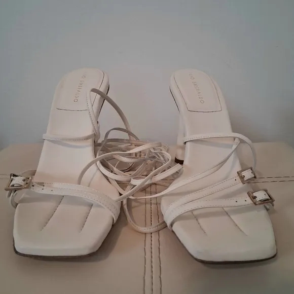 Ilio Smeraldo x Maeve Reilly Strappy Sandal In Ivory Size UK 40 US 10